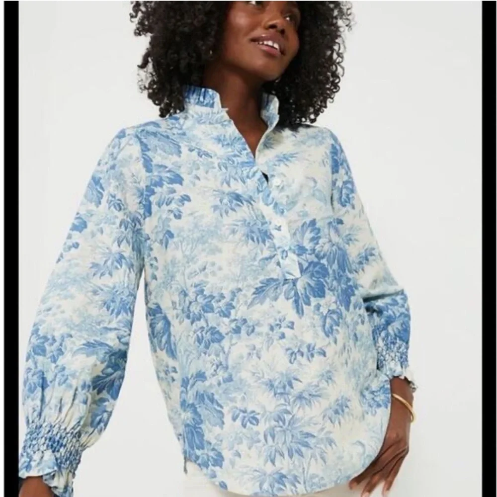 Tuckernuck Misty Blue Toile Tegan Popover - Picture 1 of 6